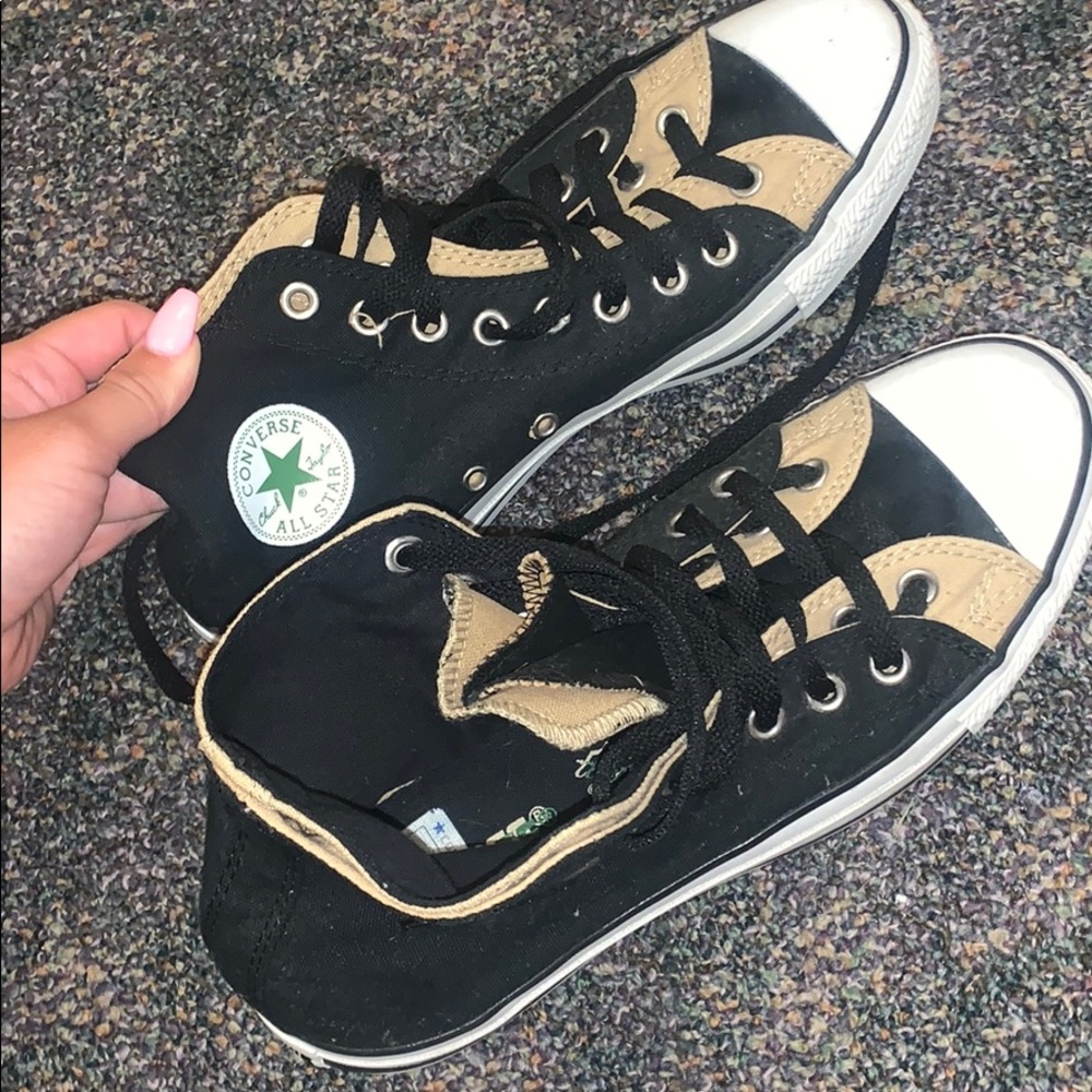 Black and good hightop converse